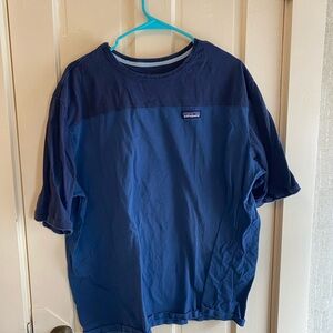 Patagonia Men's Blue Shirt